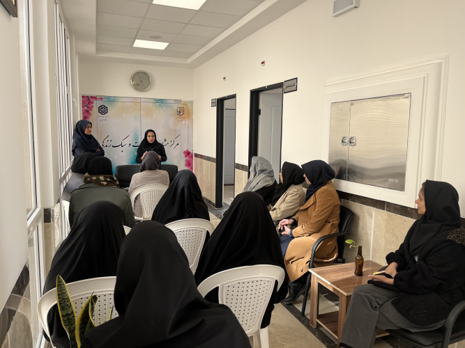 چهارشنبه 12 آذر ماه 1404